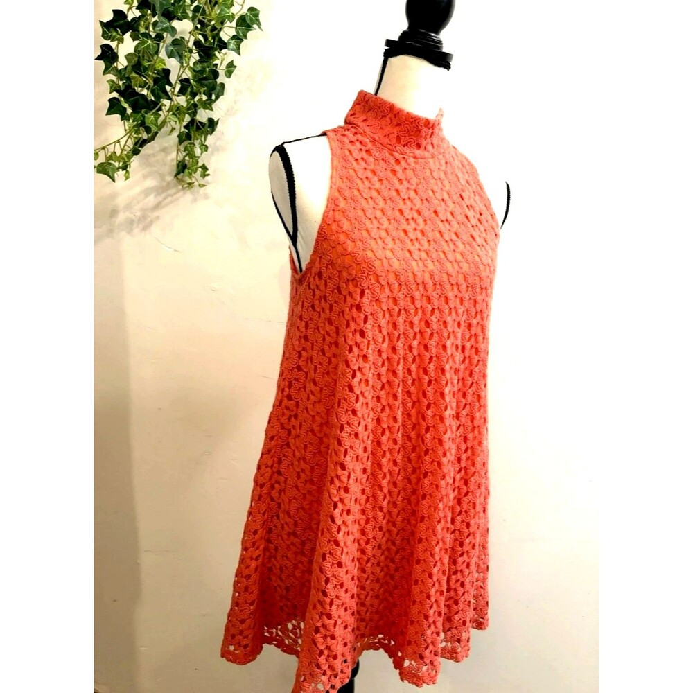 DEREK HEART Dress Sz M Orange Lacey Crochet Sleeveless Keyhole High Neck A-Line